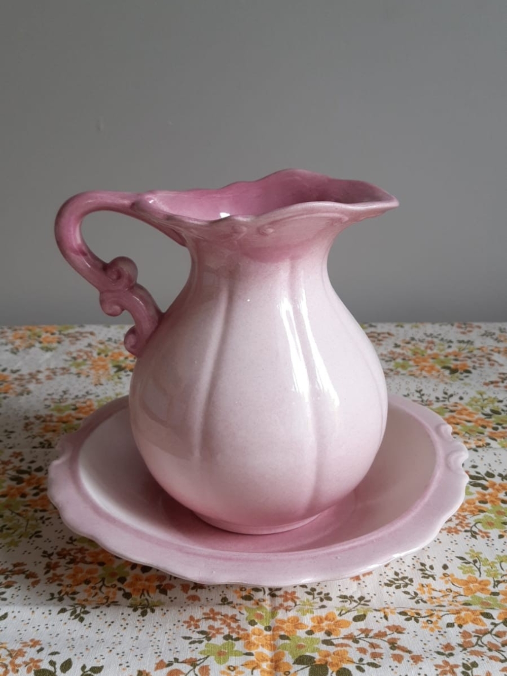 Pink Ceramic Pitcher and Basin Set - Elegant Home Art